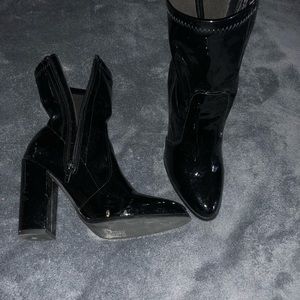 Block heel leather booties